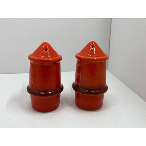 Vintage Metlox Poppytail Red Rooster Red Salt and Pepper Shaker - Picture 2 of 11